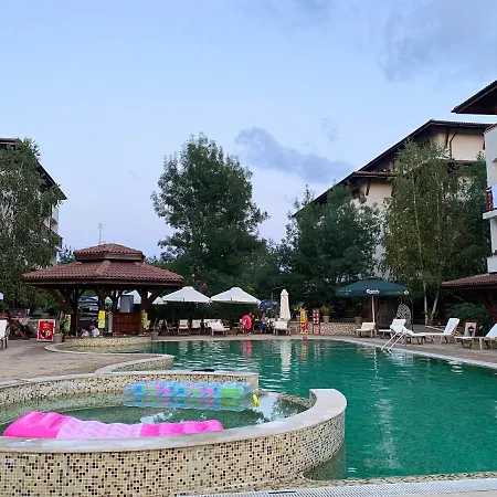 Mm Complex Dimitrovi *